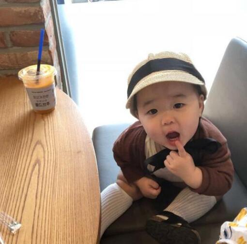 ���±���