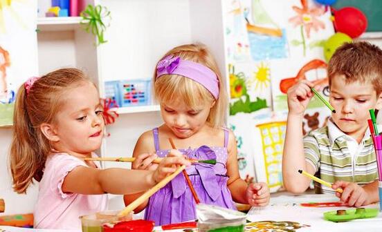 挑选幼儿园,父母应该优先考虑这三点