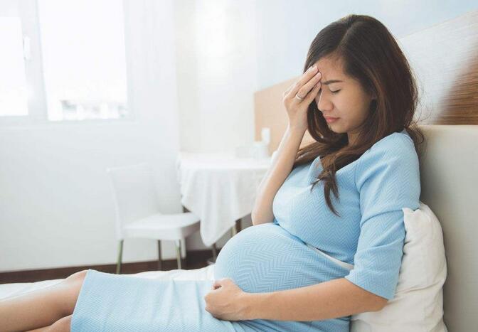 孕妇的情绪很敏感,波动很大,这是正常现象,但情绪总是不好会影响到胎儿的生长,有何化解妙方呢?