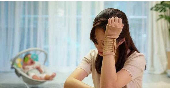 生完宝宝后易哭、情绪低落,是矫情吗?