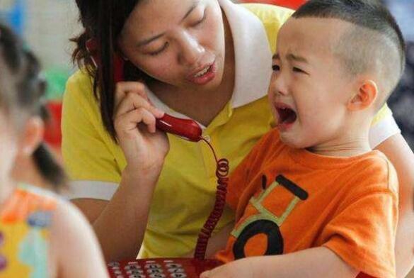 这几种家庭的孩子,入园后更爱哭