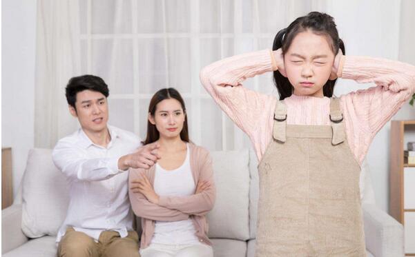 孩子变叛逆的原因?究其根源是什么?