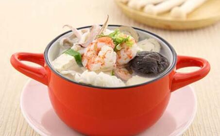 砂锅豆腐海鲜煲