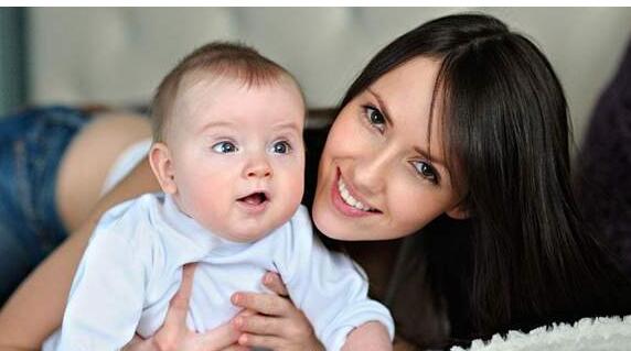 如何培养和训练婴幼儿的语言能力?