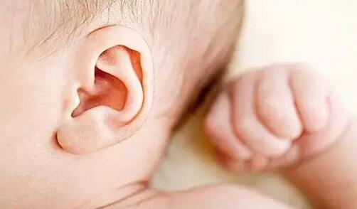 如何处理孩子耳朵发炎
