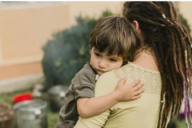 分离焦虑源于健康自恋的发展