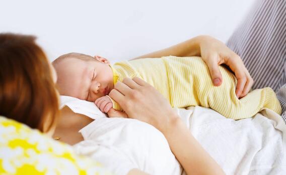 产后抑郁症的4大表现,你中招了没!