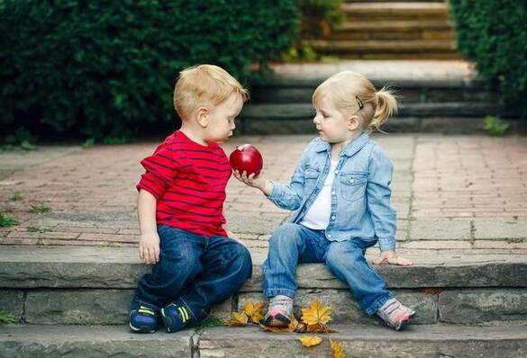 幼儿的社会性发展最终影响其个性的形成