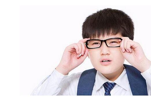 导致孩子近视的五大凶手,家长千万别再忽视啦!