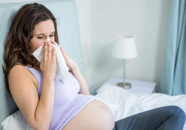 妻子孕期爱哭情绪起伏大,作为老公应该做些什么?