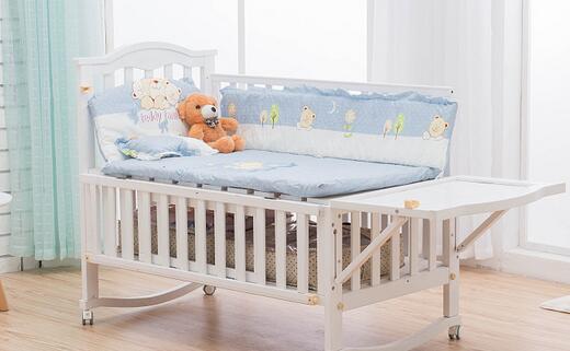 婴儿床上的7条安全隐患,看看你解决了吗?