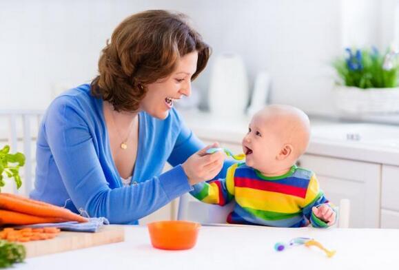 Ӥ�׶���ʳ���ɴ�ȫ�����ְ���Ҫ���濴��