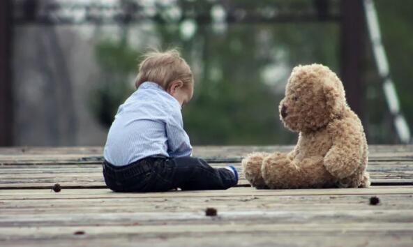 每个孩子都像是树,父母都需要学会修枝剪叶!