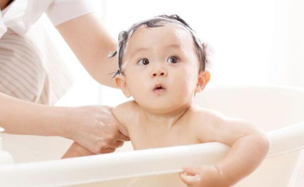 ��6�����������������䶼���׷����Ͻ��ܿ���Щ�����ɣ�