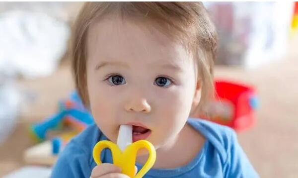 孩子睡觉睡的好好的,为啥还磨牙?原因没那么简单!