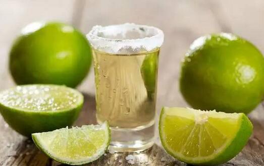 ���ڳ�ˮ��Ҳ�н����������Բ��õ������غ�Ѫ�ǣ�