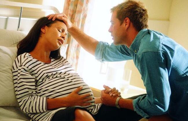 准妈妈进入孕后期,要提前做好这4个准备,分娩时才可以少受些罪!