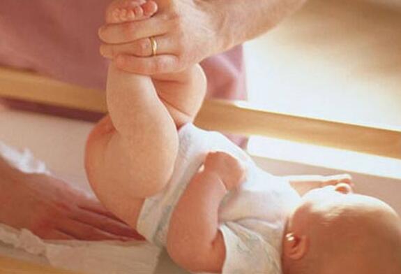 宝宝反复红屁股,原因其实很简单,应对只需这几招!