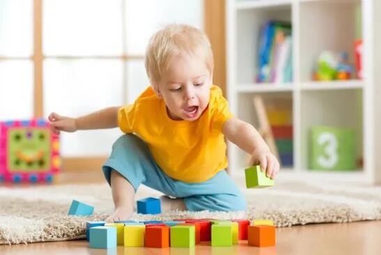 宝宝爱发脾气,大概是因为这四点,宝妈要如何应对?