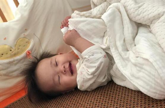 �̵�˸�����ĺ�˯������С��Σ�������Ľ���Ŷ