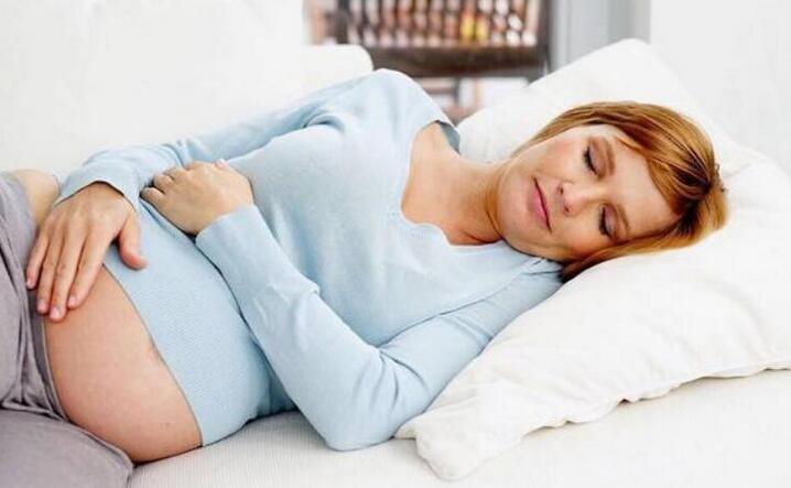 孕晚期,“两睡姿一神器”,让孕妇拥有好睡眠!