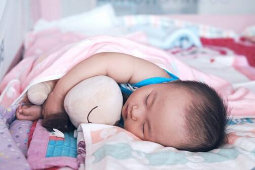 关于新生儿的九个小异常,妈妈们别太担心!