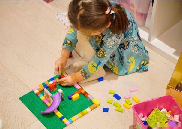 当孩子沉浸在自己的世界:别忽视“超聚焦”背后的信号